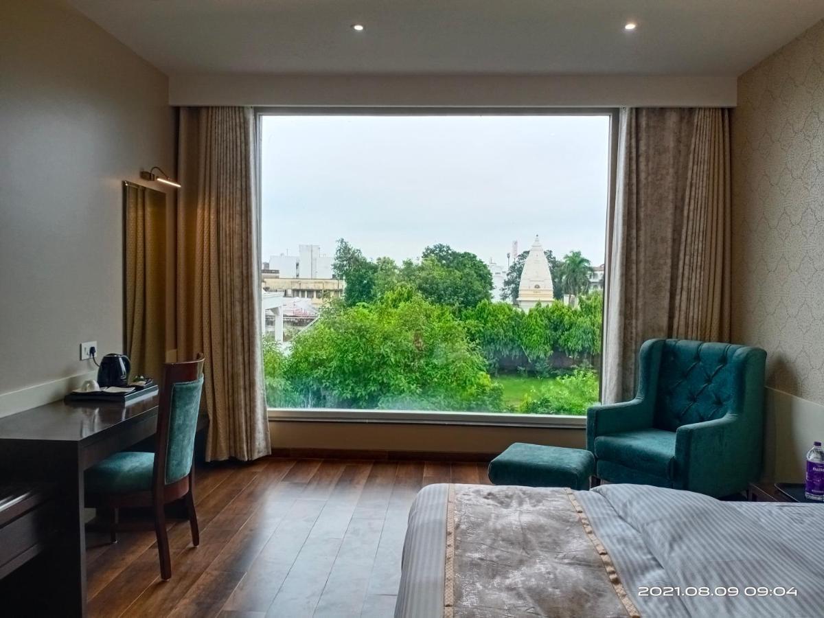 Hotel Royal Livin Варанаси Экстерьер фото