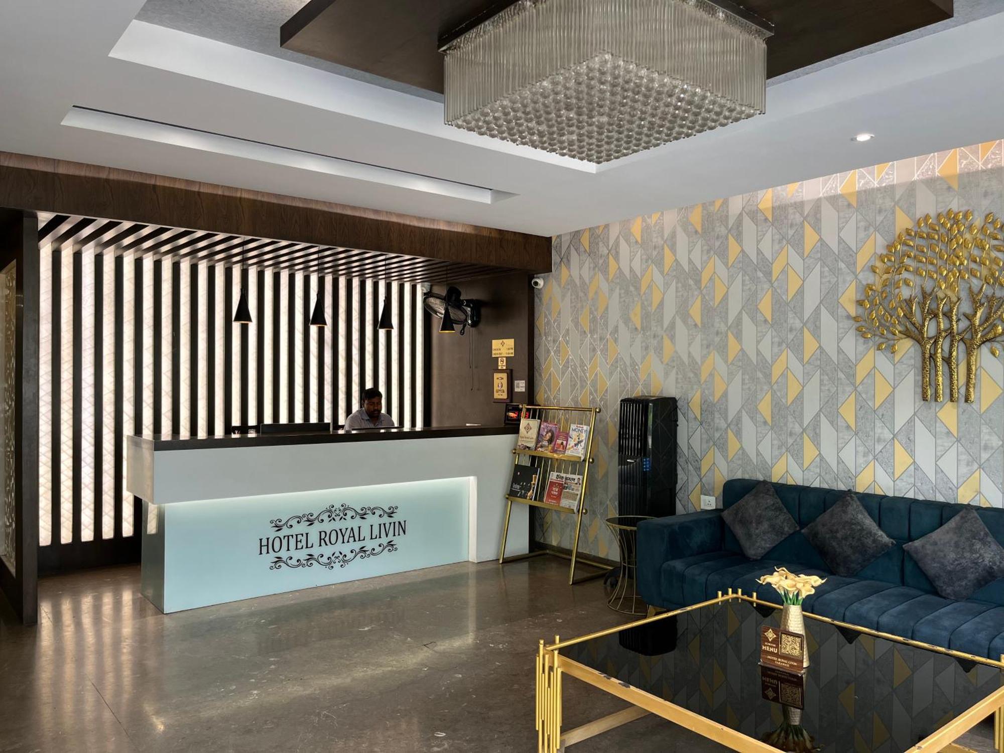 Hotel Royal Livin Варанаси Экстерьер фото